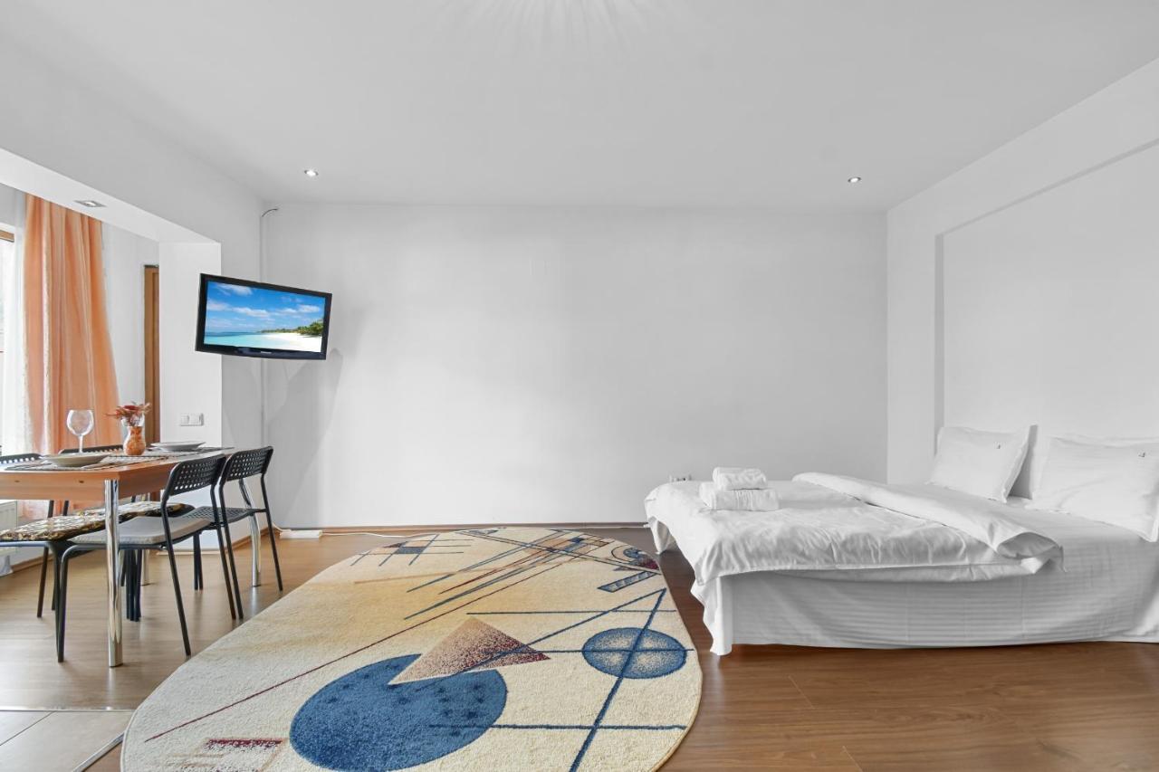 Cozy Montain Studio Apartamento Sinaia Exterior foto