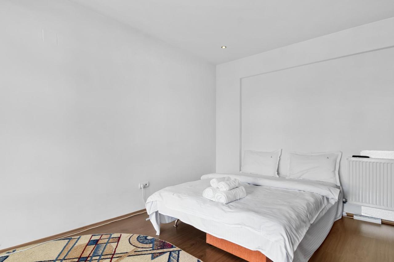 Cozy Montain Studio Apartamento Sinaia Exterior foto